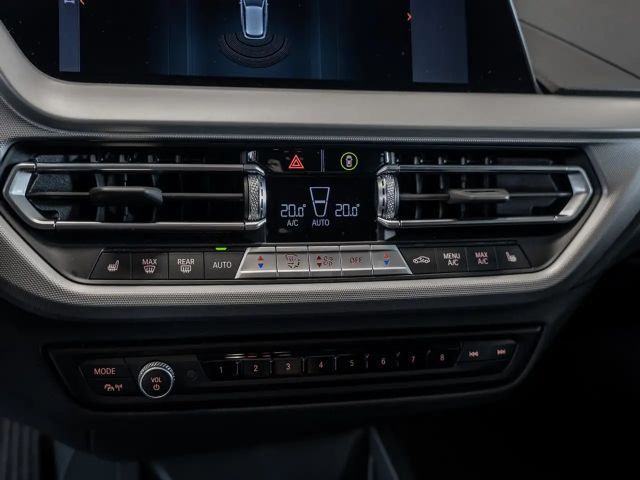 BMW 116 116i Advantage pakket Sedan