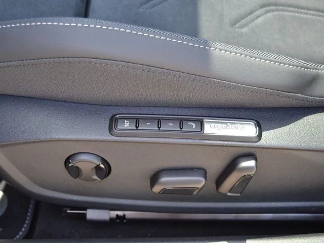 Volkswagen Golf 1.5 eTSI DSG Golf VIII