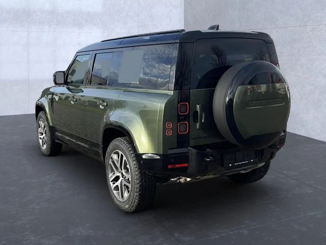 Land Rover Defender 110 Dynamic SE