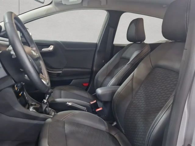 Ford Puma EcoBoost Titanium