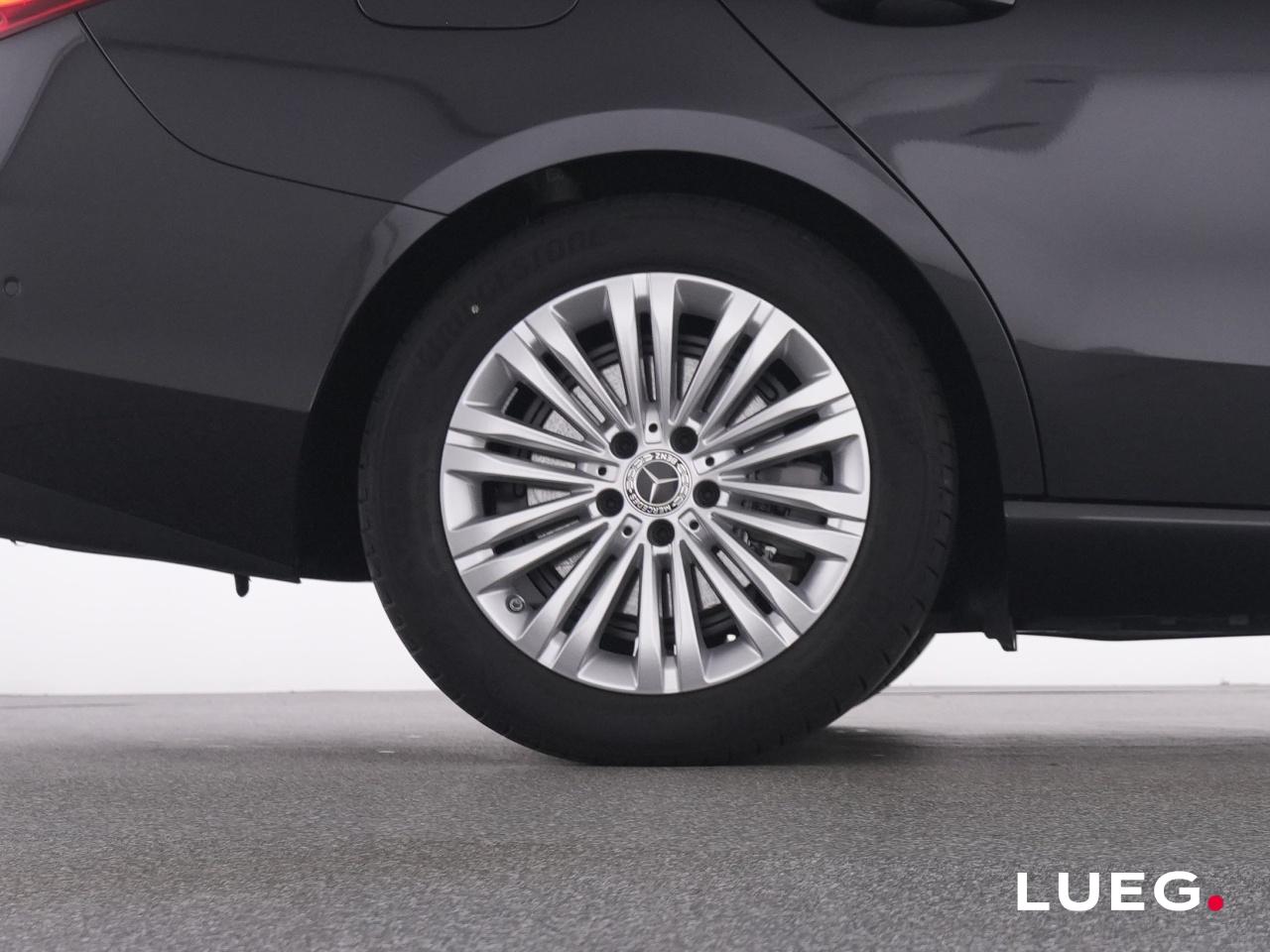 Mercedes-Benz C 200 AVANTGARDE Sedan