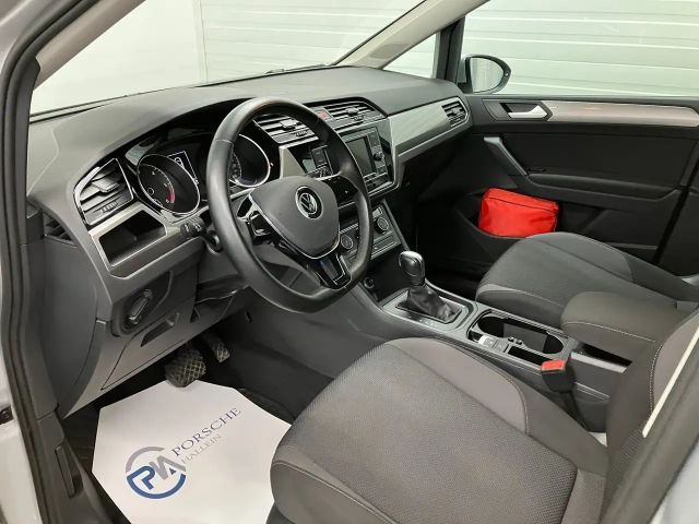 Volkswagen Touran DSG
