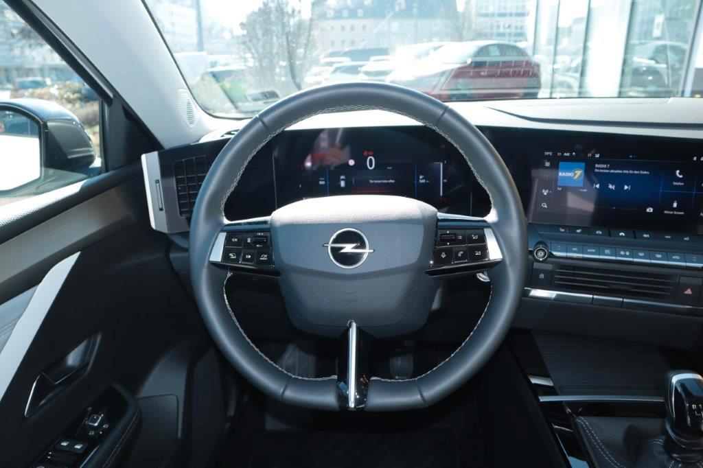 Opel Astra 1.2 Turbo Elegance Sports Tourer