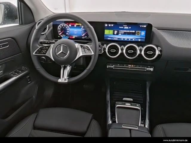 Mercedes-Benz GLA 200 Progressive