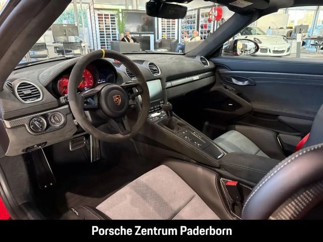 Porsche Cayman 718 RS