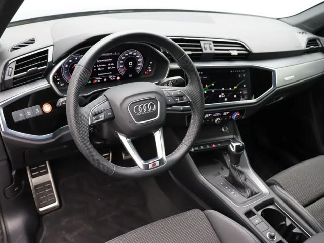 Audi Q3 35 TFSI S-Line