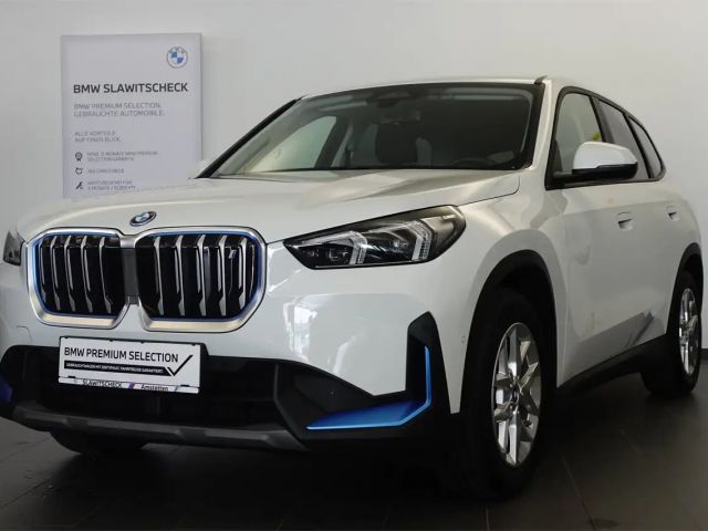 BMW iX1 xDrive30