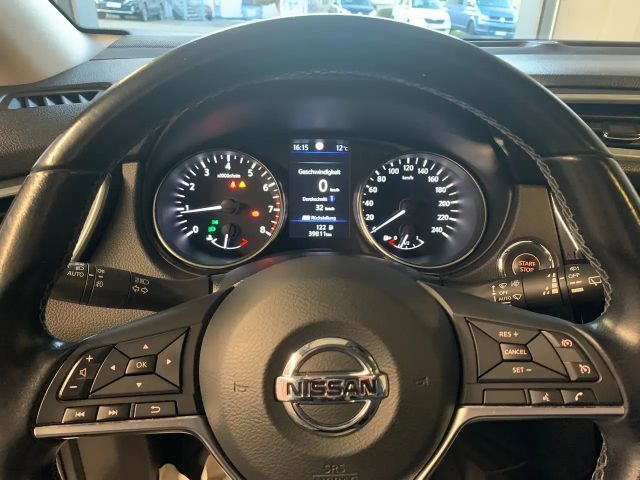 Nissan Qashqai Akari 1,3 Leder/Navi/SHZ/Pano/CarPlay