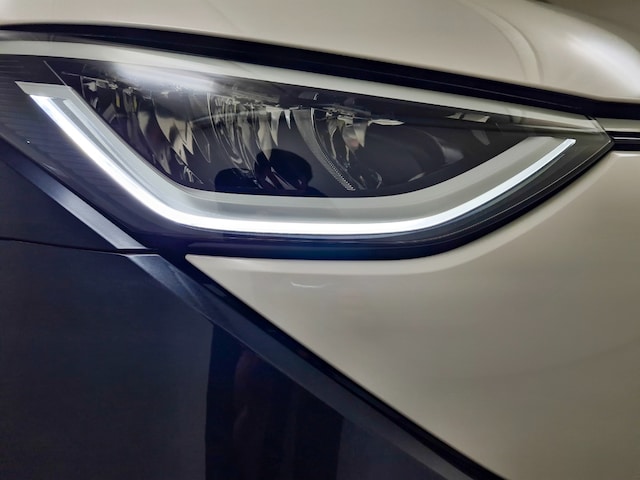 Volkswagen ID.Buzz Info+ Assist AHL Schuko Kamera