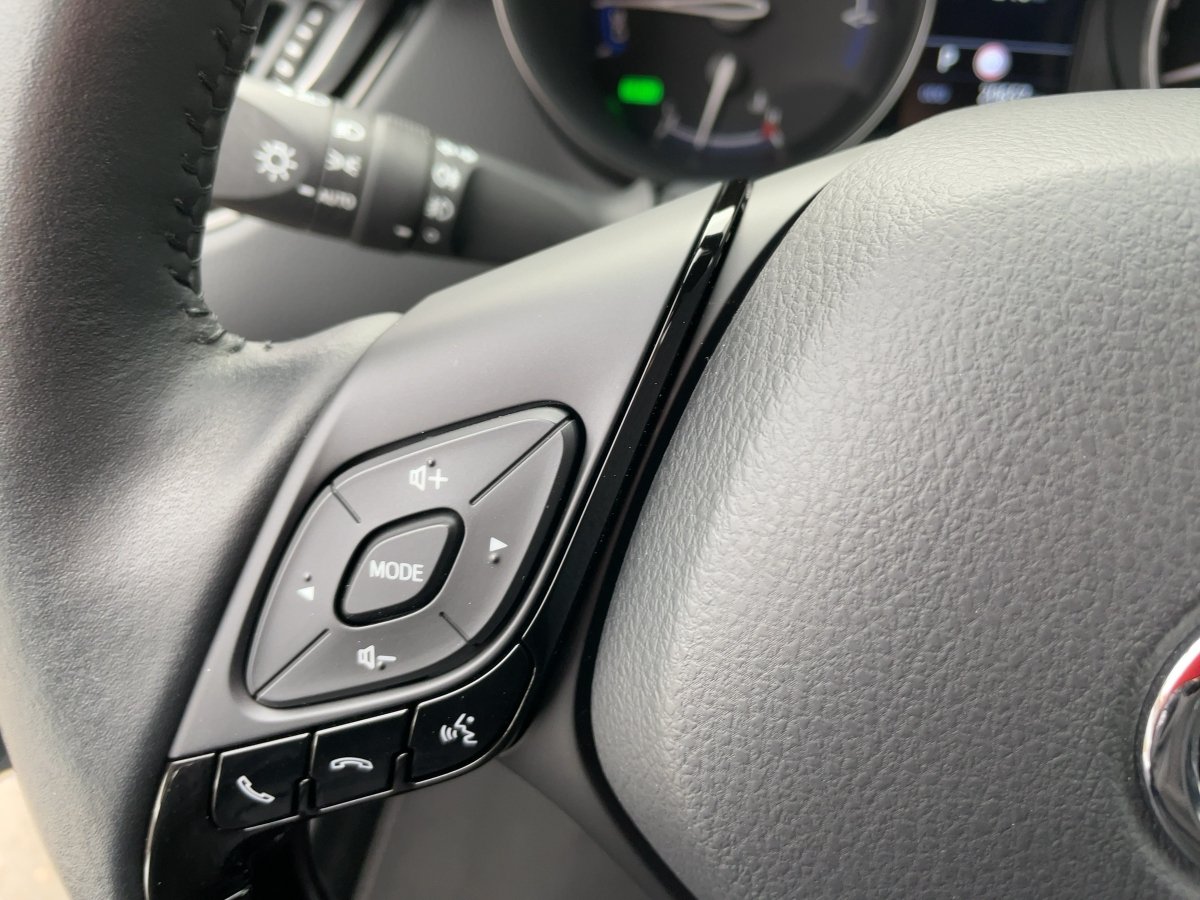 Toyota C-HR 5-deurs Team D