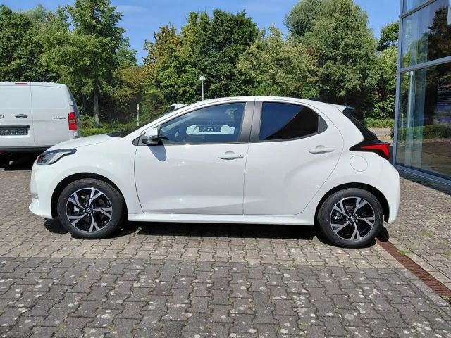 Toyota Yaris Hatchback Hybride VVT-i