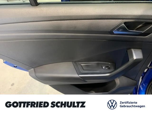 Volkswagen T-Roc GOAL TSI SITZHEIZUNG EINPARKHILFE NAVI LED
