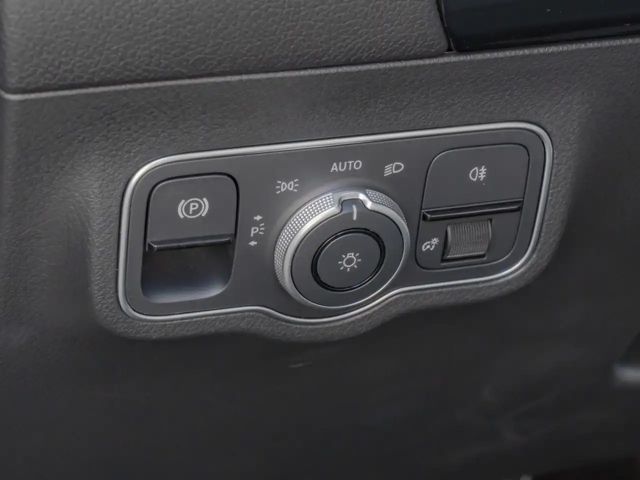 Mercedes-Benz GLA 180 Progressive