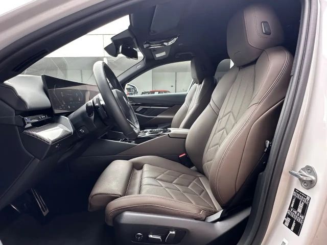 BMW 520 520d M-Sport Touring