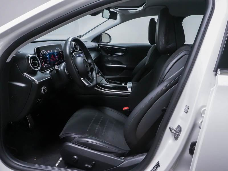 Mercedes-Benz C 200 AMG Line Sedan