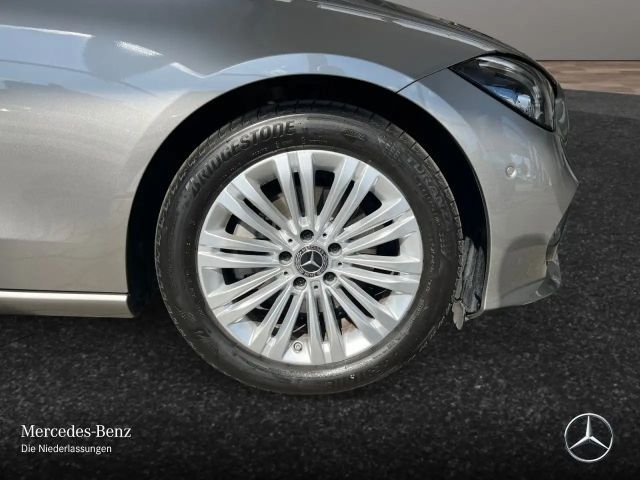 Mercedes-Benz C 180 AVANTGARDE Sedan