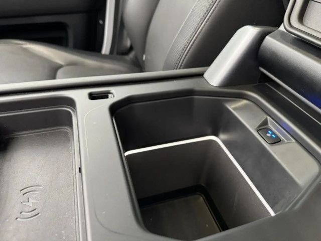 Land Rover Defender 110 AWD D300 HSE