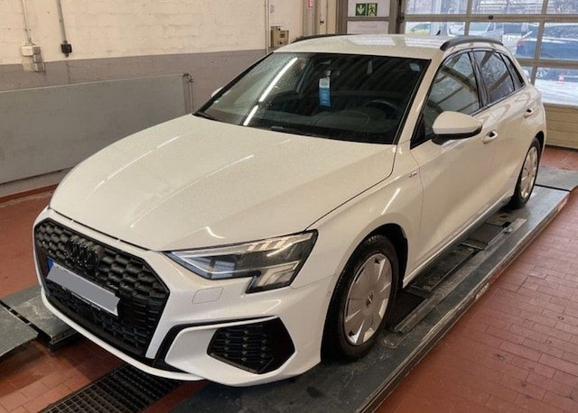 Audi A3 35 TFSI S-Line S-Tronic Sportback