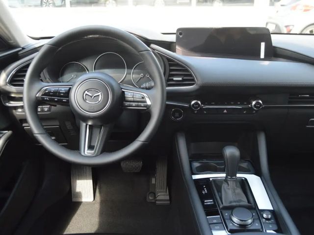 Mazda 3 Exclusive-line