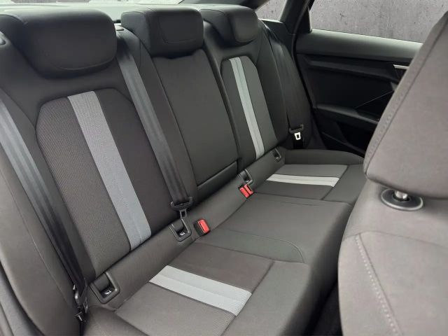 Audi A3 30 TFSI S-Tronic Sedan