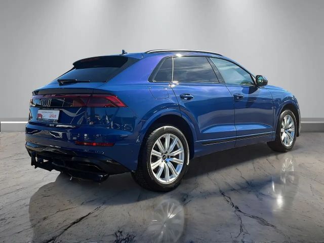 Audi Q8 55 TFSI S-Line