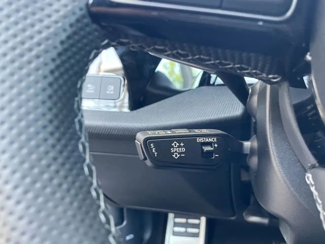 Audi A3 35 TFSI S-Line S-Tronic Sedan