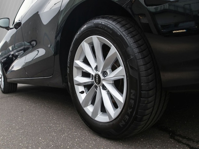 Audi A3 30 TFSI Sedan