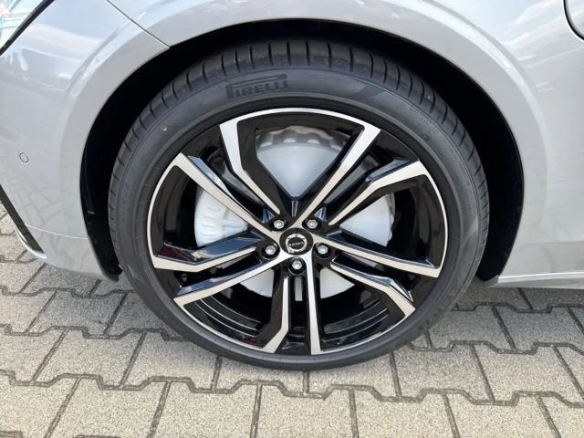 Volvo V90 AWD Dark T6 Ultra