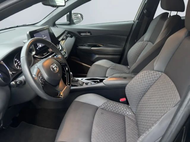 Toyota C-HR Hybride Team D