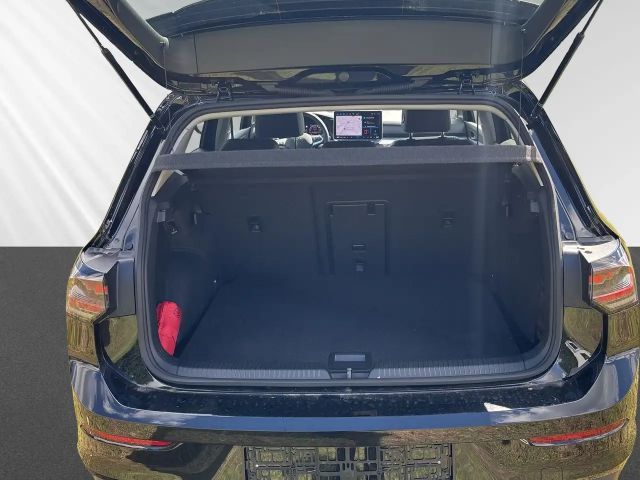 Volkswagen Golf 1.5 eTSI Golf VIII