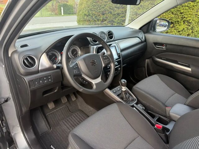 Suzuki Vitara AllGrip Hybrid Shine