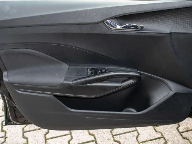 Skoda Fabia 1.0 MPI Essence LED PDC SHZ SOUNDSYS SPURH