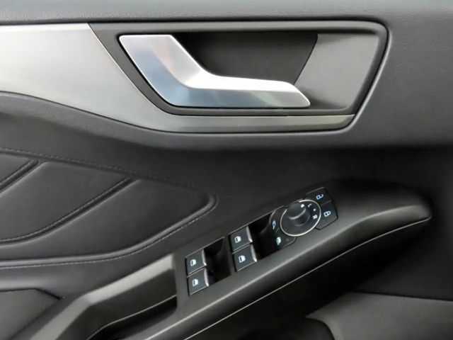 Ford Focus Titanium Wagon