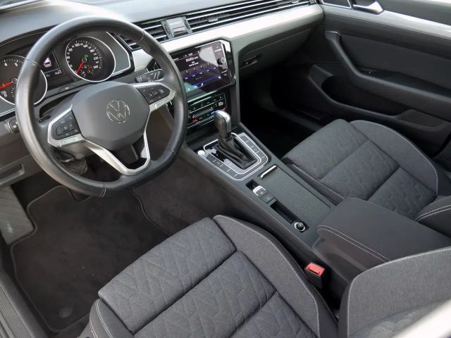 Volkswagen Passat 1.5 TSI Business DSG Variant