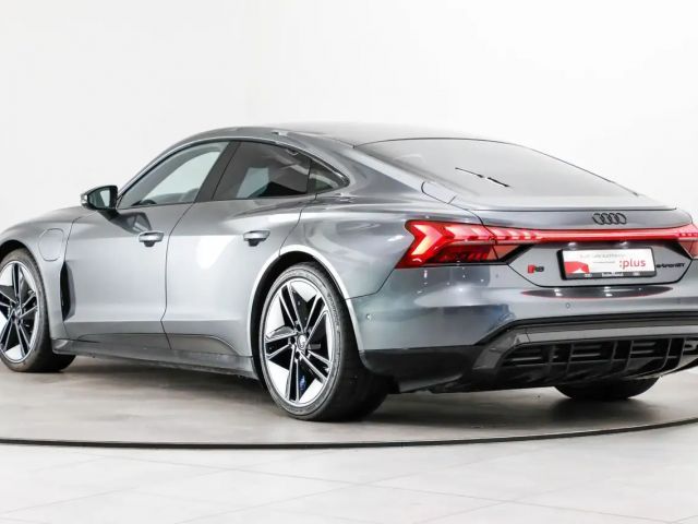 Audi RS e-tron GT B&O WäPu Matrix 360° HUD Massage