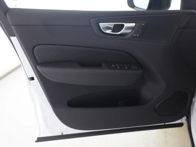 Volvo XC60 Dark Plus T6