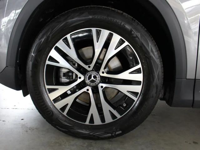 Mercedes-Benz GLA 200 Progressive