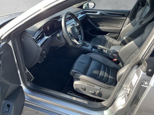 Volkswagen Arteon 2.0 TSI DSG R-Line