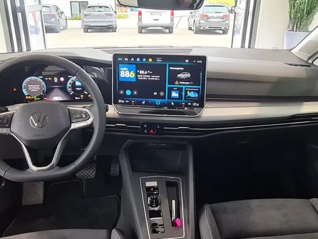 Volkswagen Golf DSG Life Variant