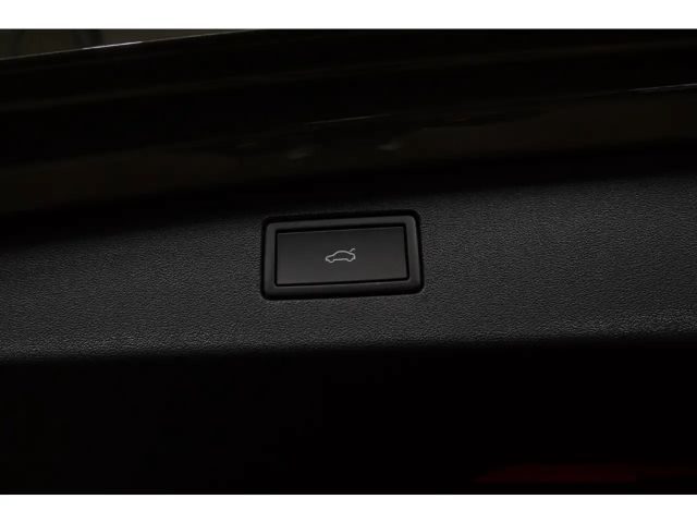 Volkswagen Tiguan 2.0 TSI IQ.Drive R-Line