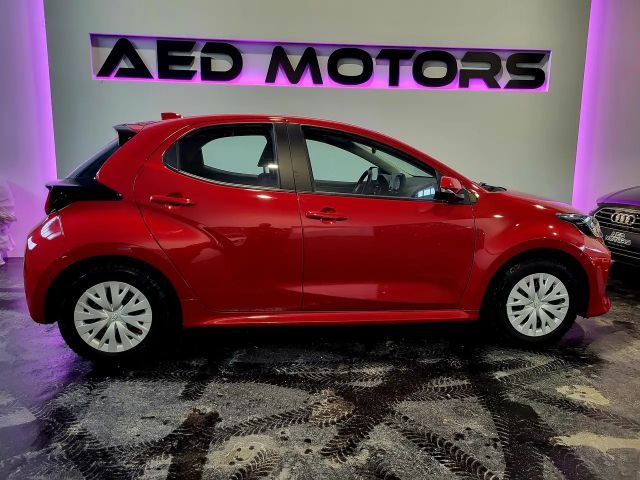 Toyota Yaris Basis Hatchback Hybride