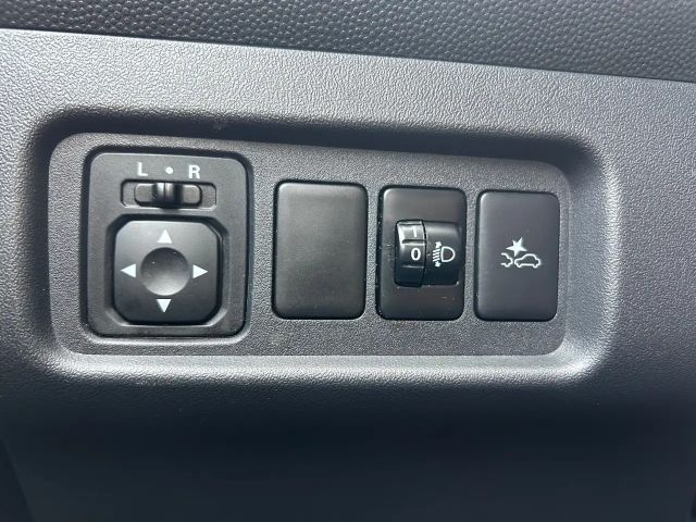 Mitsubishi Space Star Star