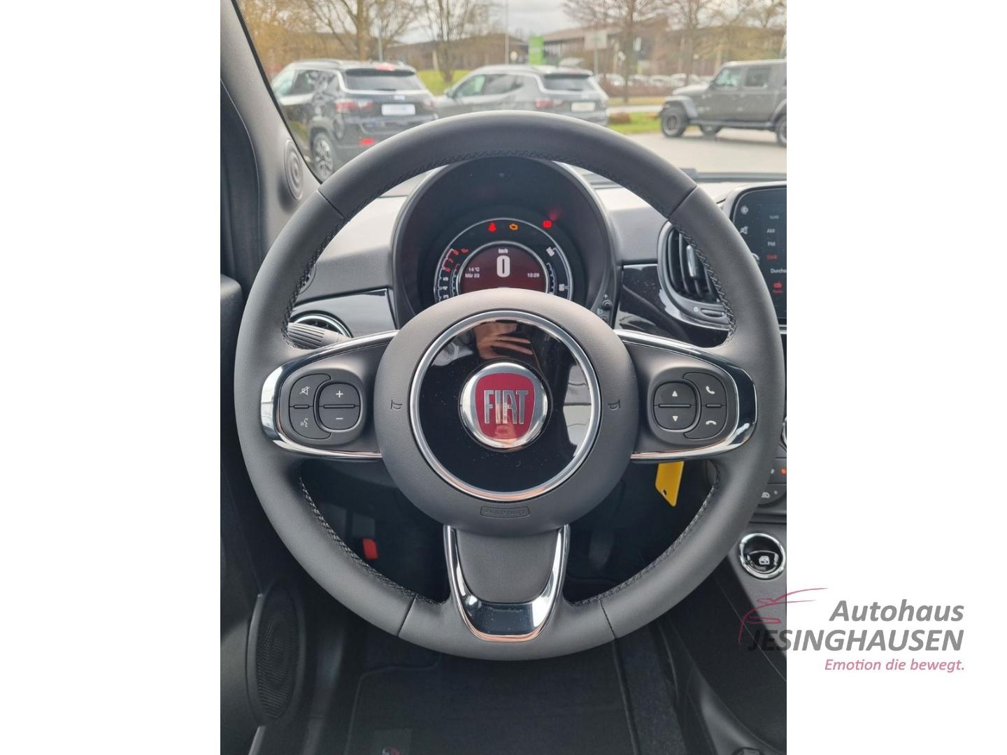Fiat 500 Mild-Hybrid Hatchback TÜV NEU CARPL NAVI PDC
