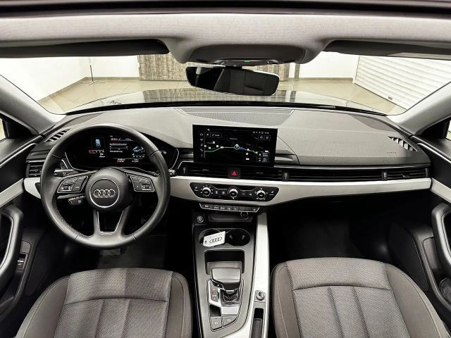 Audi A4 35 TFSI Avant S-Tronic