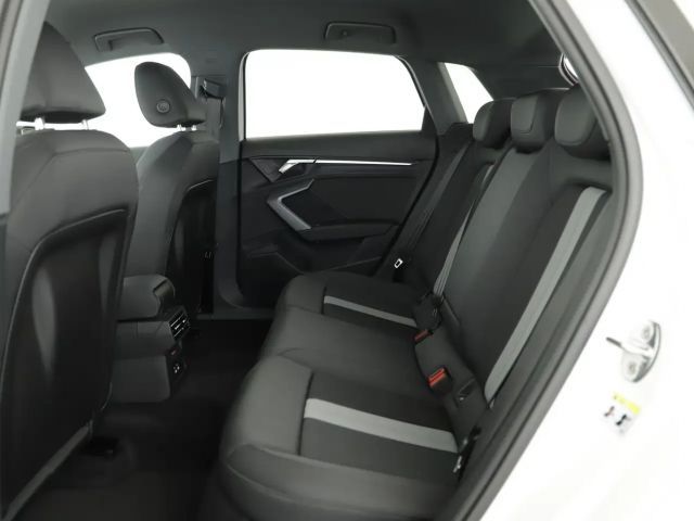 Audi A3 30 TFSI Sedan