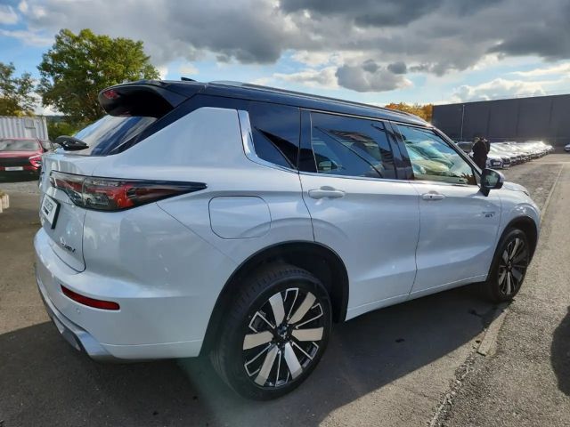 Mitsubishi Outlander 4WD