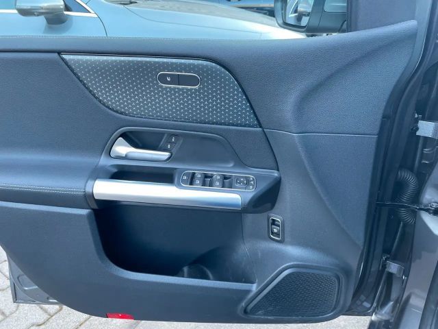 Mercedes-Benz B 200 B 200 d Progressive