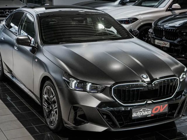 BMW 520 520d M-Sport Sedan xDrive