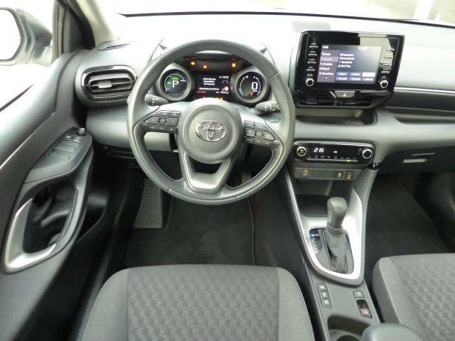 Toyota Yaris Hatchback Hybride Team D