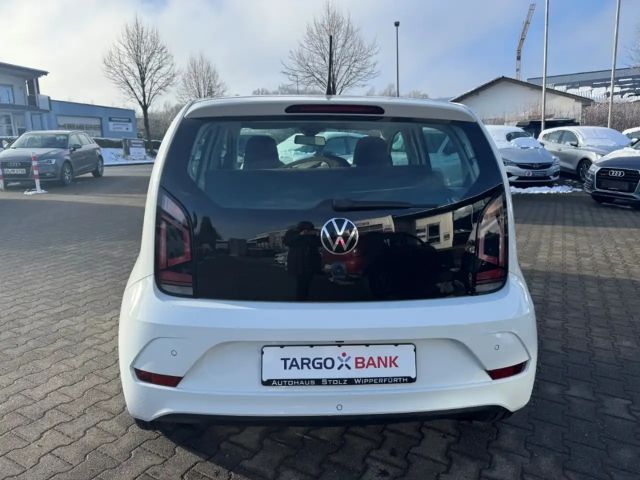 Volkswagen up! Active